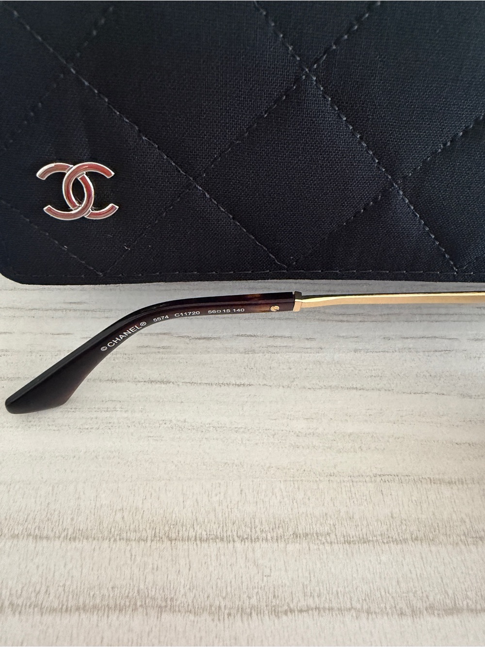 CHANEL Brown Gradient Sunglasses with Gold CC Accents Auth - Picture 7 of 8